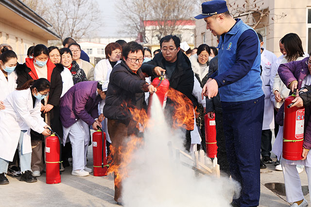 運城安國醫院舉辦消防培訓和演練，確保春節期間安全無虞